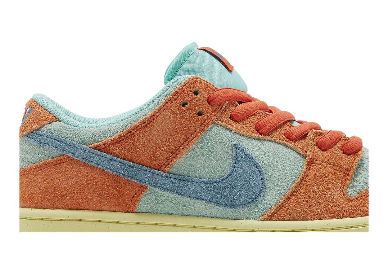 Nike Dunk Low SB Orange Emerald Rise